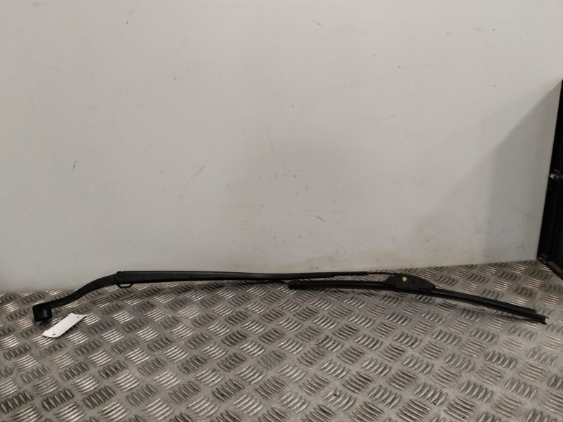 Recambio de brazo limpia delantero para mazda 3 lim. (bl) referencia OEM IAM 9614D36A  