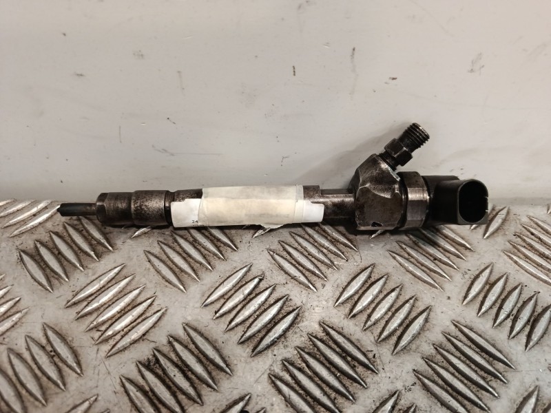 Recambio de inyector para mercedes-benz clase e (w210) e 270 cdi (210.016) referencia OEM IAM A6110700987  