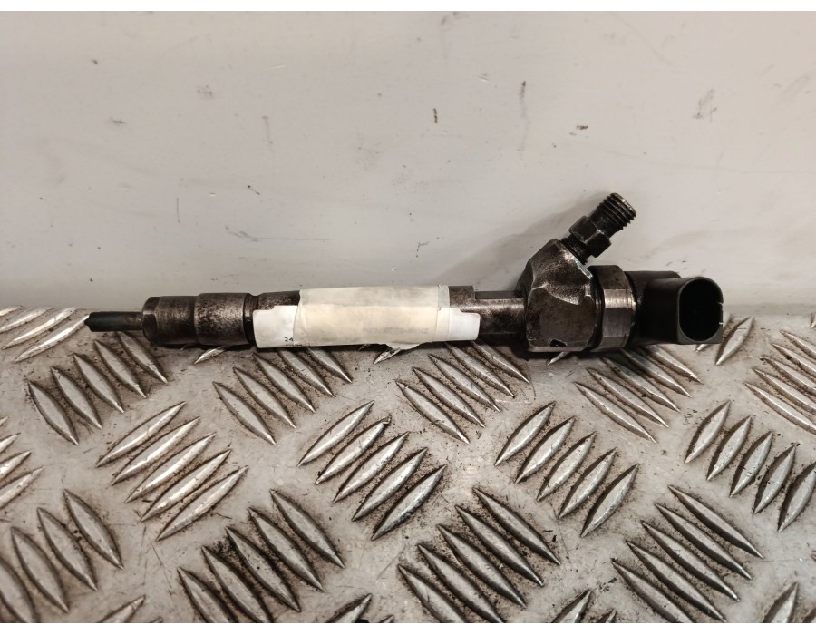 Recambio de inyector para mercedes-benz clase e (w210) e 270 cdi (210.016) referencia OEM IAM A6110700987  