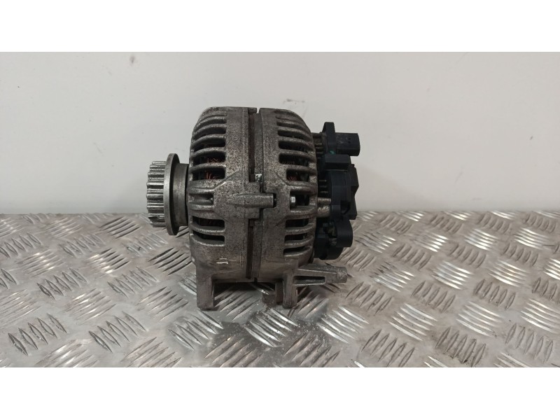 Recambio de alternador para volkswagen touareg (7la, 7l6, 7l7) 2.5 r5 tdi referencia OEM IAM 070903024  