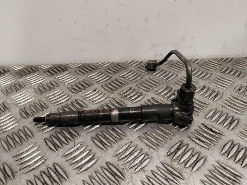 Recambio de inyector para hyundai h350 furgoneta 2.5 crdi referencia OEM IAM 06U03015  