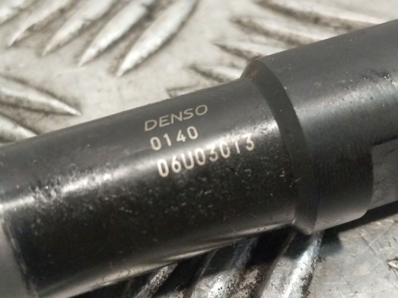 Recambio de inyector para hyundai h350 furgoneta 2.5 crdi referencia OEM IAM 06U03015  