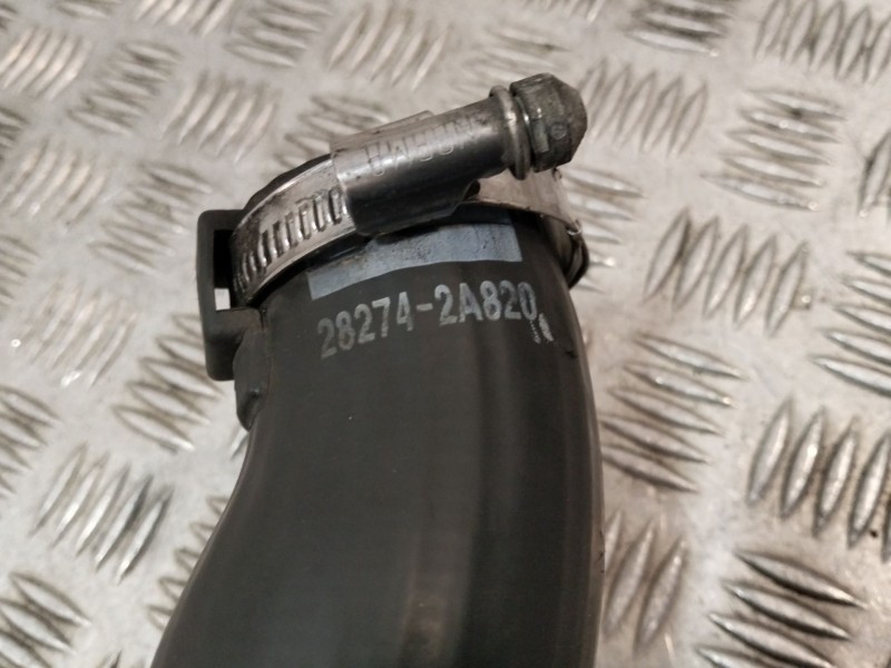 Recambio de tubo intercooler para kia carens iv 1.7 crdi referencia OEM IAM 282742A820  