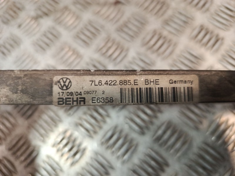 Recambio de radiador aceite para volkswagen touareg (7la) referencia OEM IAM 7L6422885E 7L0317019B 