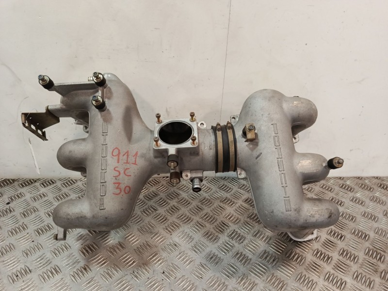 Recambio de colector admision para porsche 911 3.0 sc carrera referencia OEM IAM 9301103382R 9301103373R 