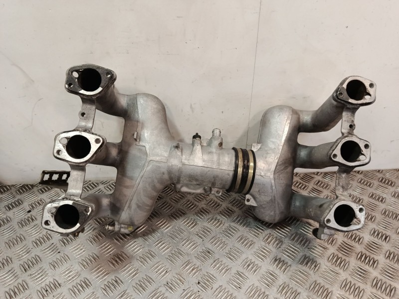 Recambio de colector admision para porsche 911 3.0 sc carrera referencia OEM IAM 9301103382R 9301103373R 