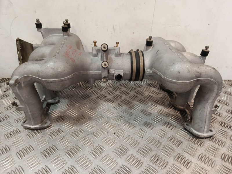 Recambio de colector admision para porsche 911 3.0 sc carrera referencia OEM IAM 9301103382R 9301103373R 