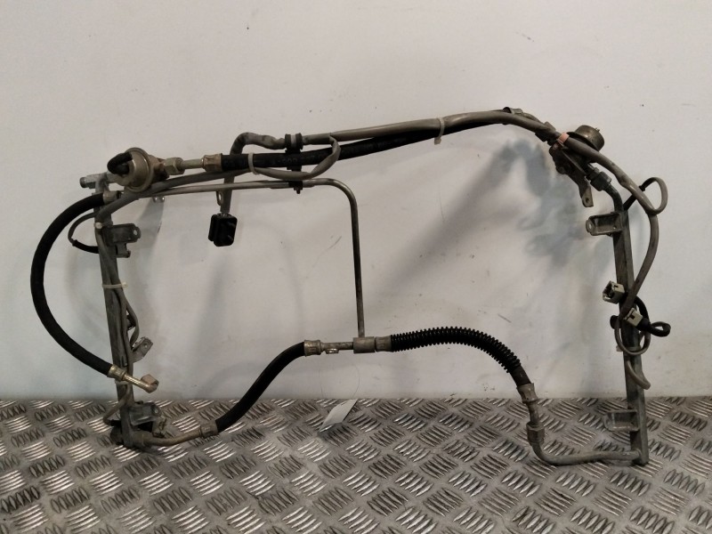 Recambio de rampa inyectora para porsche 911 3.0 sc carrera referencia OEM IAM   