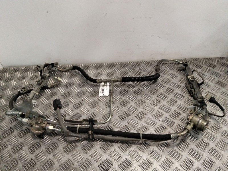 Recambio de rampa inyectora para porsche 911 3.0 sc carrera referencia OEM IAM   