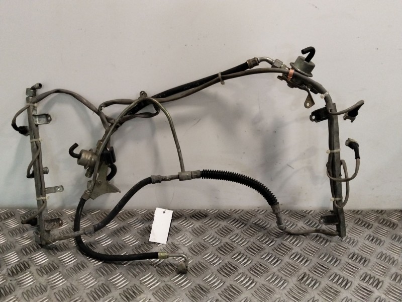 Recambio de rampa inyectora para porsche 911 3.0 sc carrera referencia OEM IAM   
