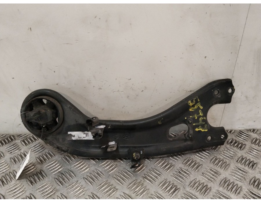 Recambio de brazo suspension inferior trasero derecho para hyundai ix35 1.7 crdi cat referencia OEM IAM 52802S850  