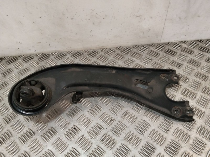 Recambio de brazo suspension inferior trasero derecho para hyundai ix35 1.7 crdi cat referencia OEM IAM 52802S850  