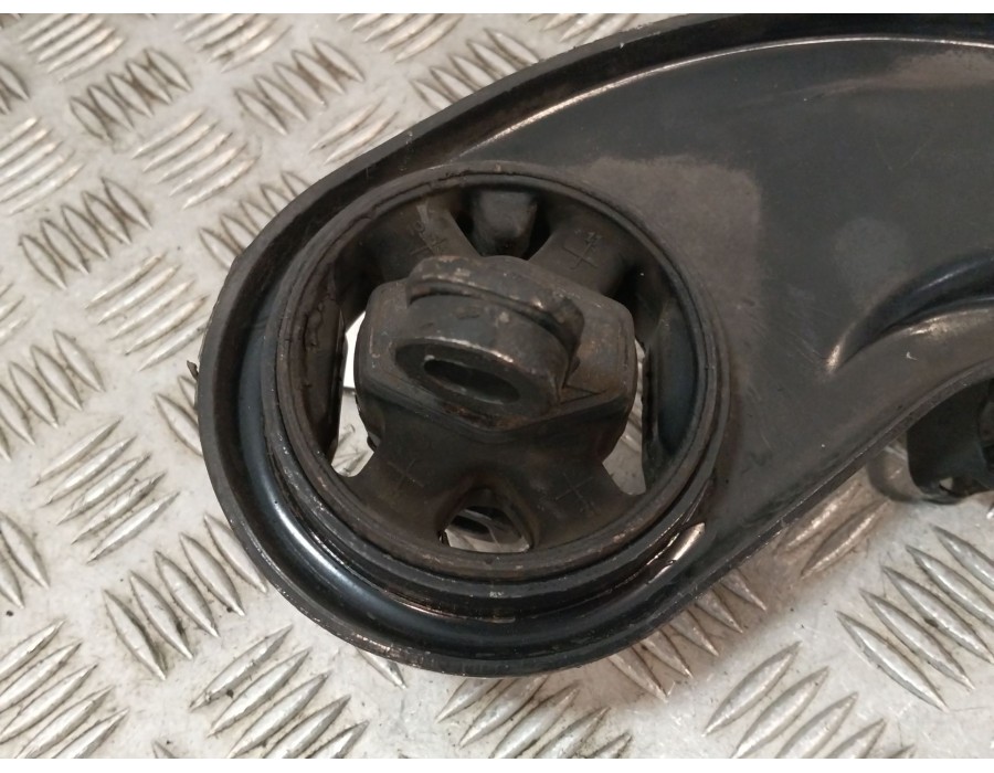 Recambio de brazo suspension inferior trasero derecho para hyundai ix35 1.7 crdi cat referencia OEM IAM 52802S850  