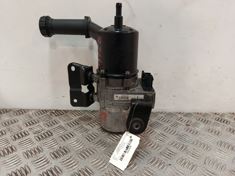 Recambio de bomba direccion para peugeot 3008 i monospace (0u_) 1.6 hdi referencia OEM IAM V29007061  