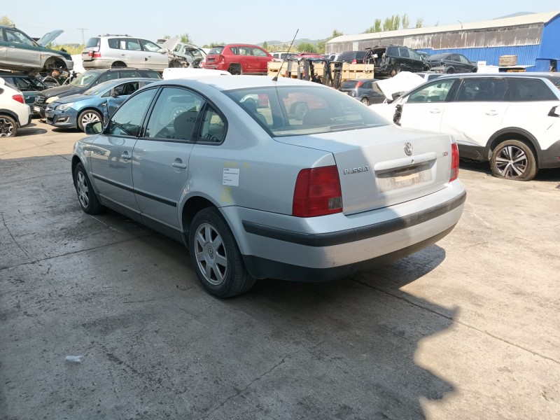 volkswagen passat b5 (3b2) del año 2000