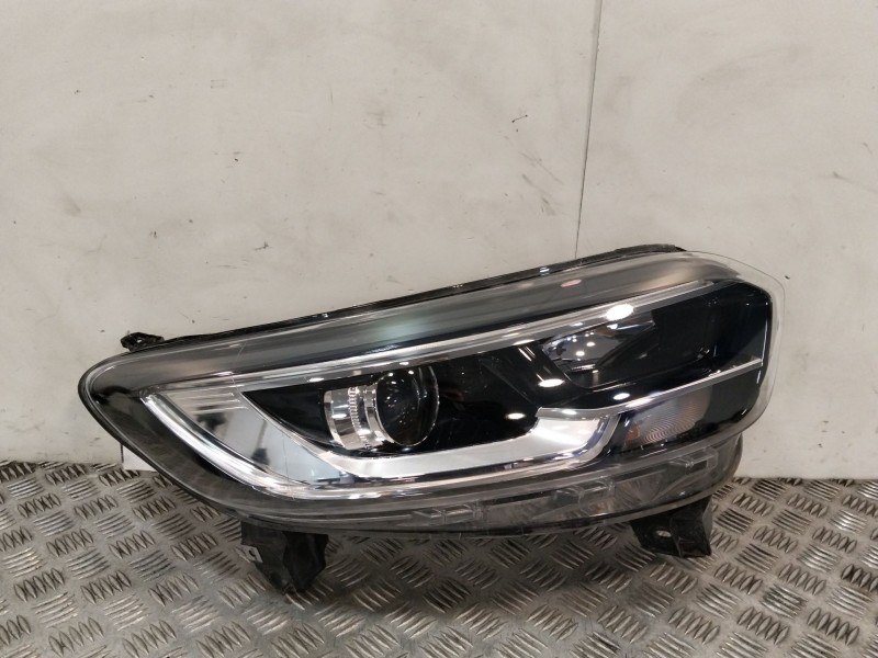Recambio de faro derecho para renault kadjar (ha_, hl_) 1.3 tce 140 referencia OEM IAM 260104607R  