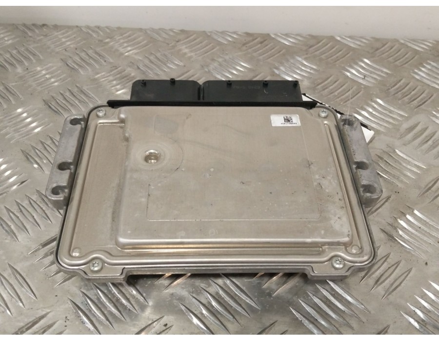 Recambio de centralita motor uce para suzuki vitara (ly) 1.0 (apk 310) referencia OEM IAM 3391053S00 0261S21344 
