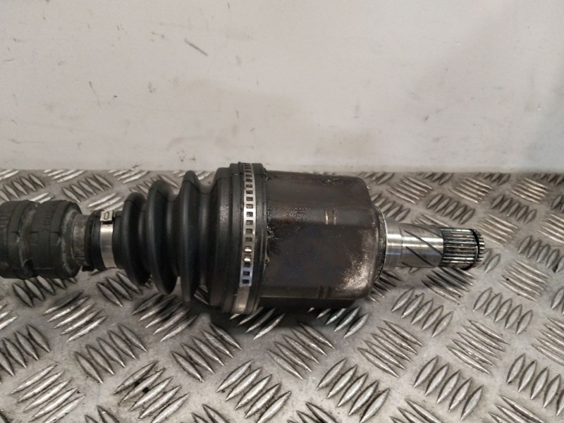 Recambio de transmision delantera izquierda para nissan qashqai i (j10, nj10) 2.0 dci referencia OEM IAM 39101JD72B  