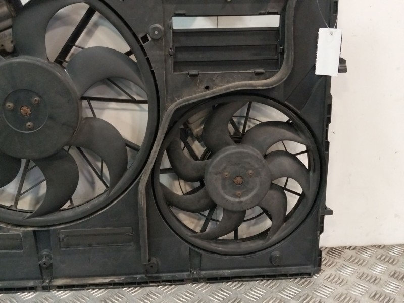 Recambio de electroventilador para volkswagen touareg (7la, 7l6, 7l7) 2.5 r5 tdi referencia OEM IAM 7L0121203F  