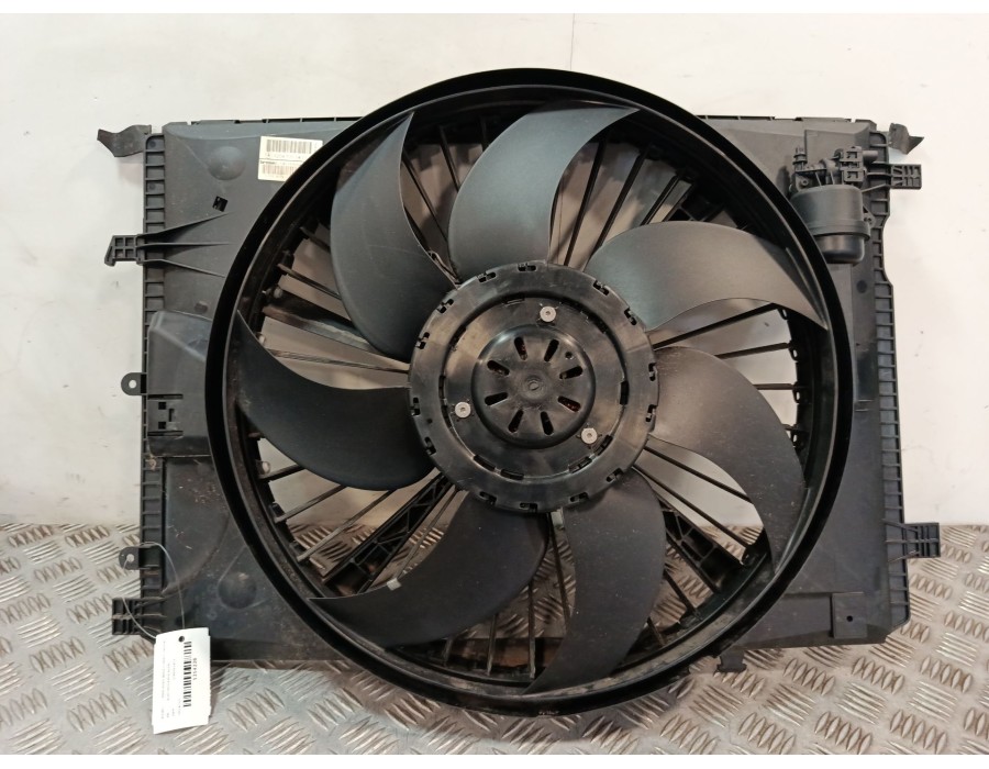 Recambio de electroventilador para mercedes-benz clase c (w204) c 200 cdi (204.001) referencia OEM IAM 2049061403  