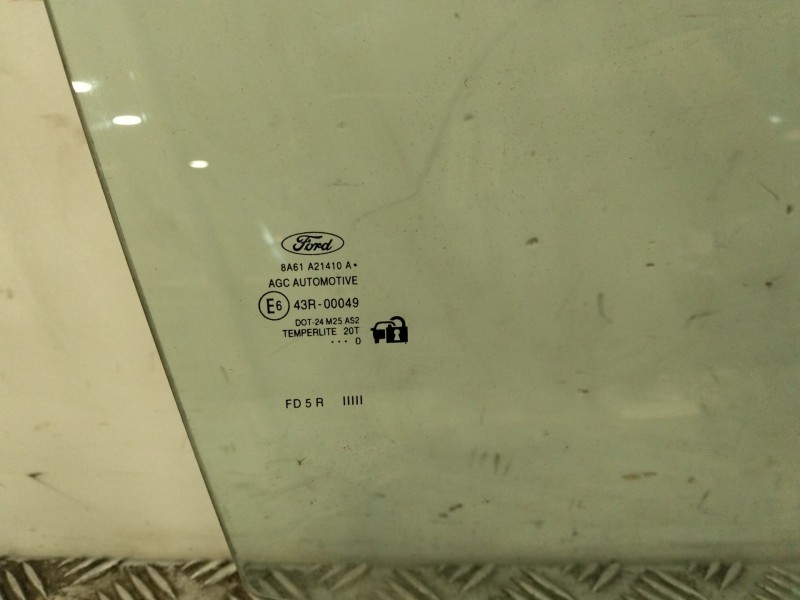 Recambio de luna delantera derecha para ford fiesta vi (cb1, ccn) 1.25 referencia OEM IAM 1680515  