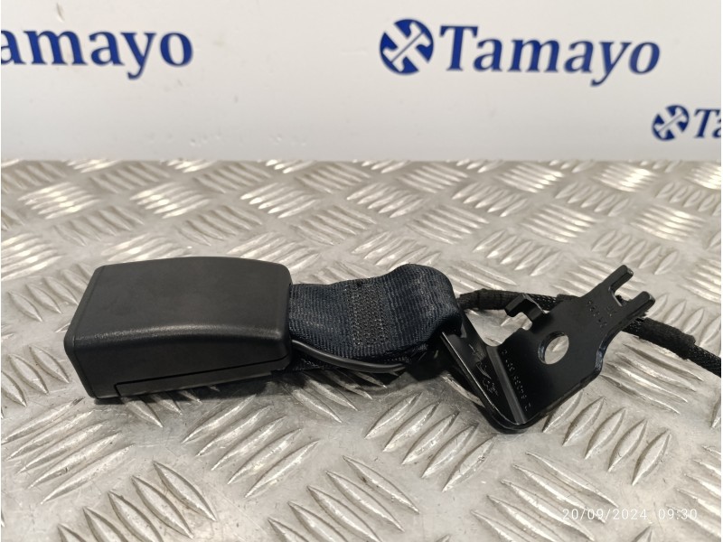 Recambio de enganche cinturon trasero izquierdo para opel corsa f referencia OEM IAM 6403047ETD  2640351300C