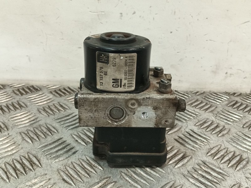 Recambio de abs para opel astra gtc (kb11) 1,9 a-h/c referencia OEM IAM 13157576  