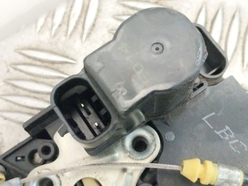 Recambio de cerradura puerta delantera derecha para ssangyong rexton w / rexton 2.0 xdi referencia OEM IAM A081876  