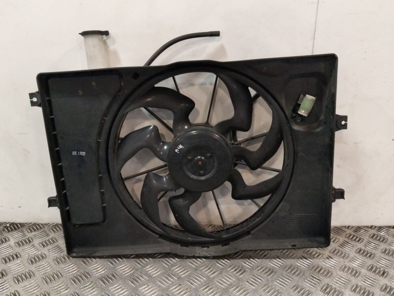 Recambio de electroventilador para kia ceed referencia OEM IAM 25380M6000  