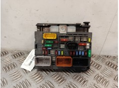 Recambio de caja reles / fusibles para peugeot partner furgoneta/monovolumen 1.6 hdi referencia OEM IAM 9807028780  