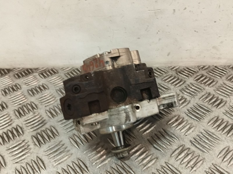 Recambio de bomba inyeccion para renault laguna ii (bg0/1_) 1.9 dci (bg0e) referencia OEM IAM 8200108225  