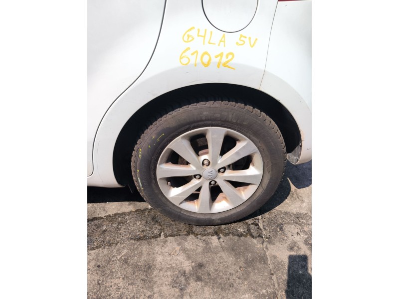 Recambio de llanta trasera izquierda para kia rio iii (ub) 1.25 cvvt referencia OEM IAM 529101W200  