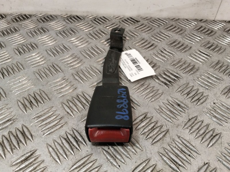 Recambio de enganche cinturon delantero izquierdo para seat ibiza iii (6l1) 1.9 tdi referencia OEM IAM 600857755  