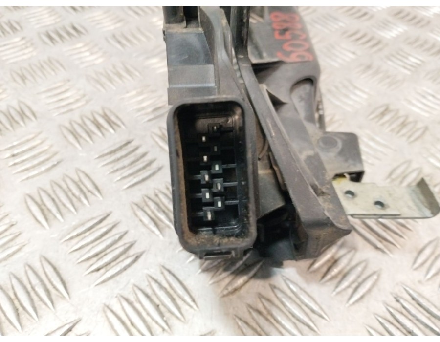 Recambio de cerradura puerta delantera izquierda para ford s-max (wa6) 2.2 tdci referencia OEM IAM 6M2AR21813EC  