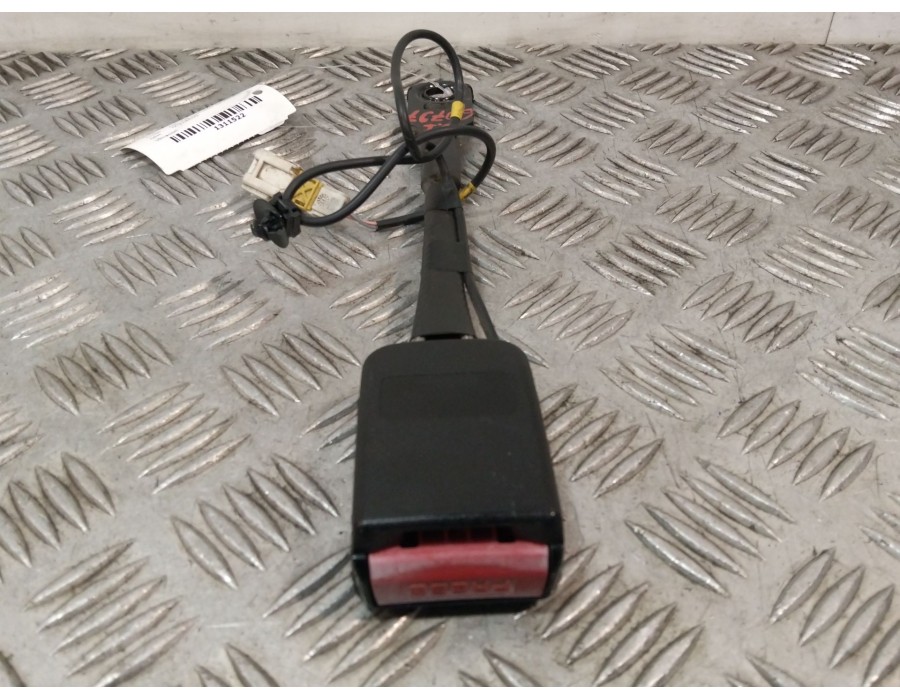 Recambio de anclaje cinturón delantero izquierdo para peugeot 308 sw i (4e_, 4h_) 1.6 hdi referencia OEM IAM   