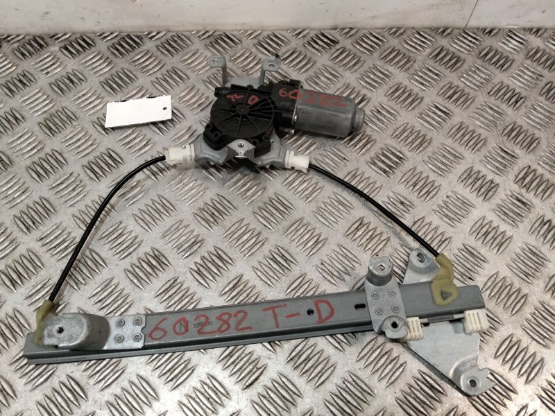 Recambio de elevalunas trasero derecho para nissan qashqai i +2 (jj10 variante d02) 2.0 referencia OEM IAM 402190A  