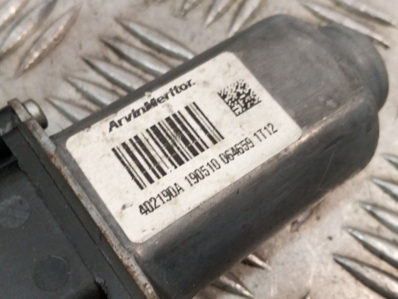 Recambio de elevalunas trasero derecho para nissan qashqai i +2 (jj10 variante d02) 2.0 referencia OEM IAM 402190A  