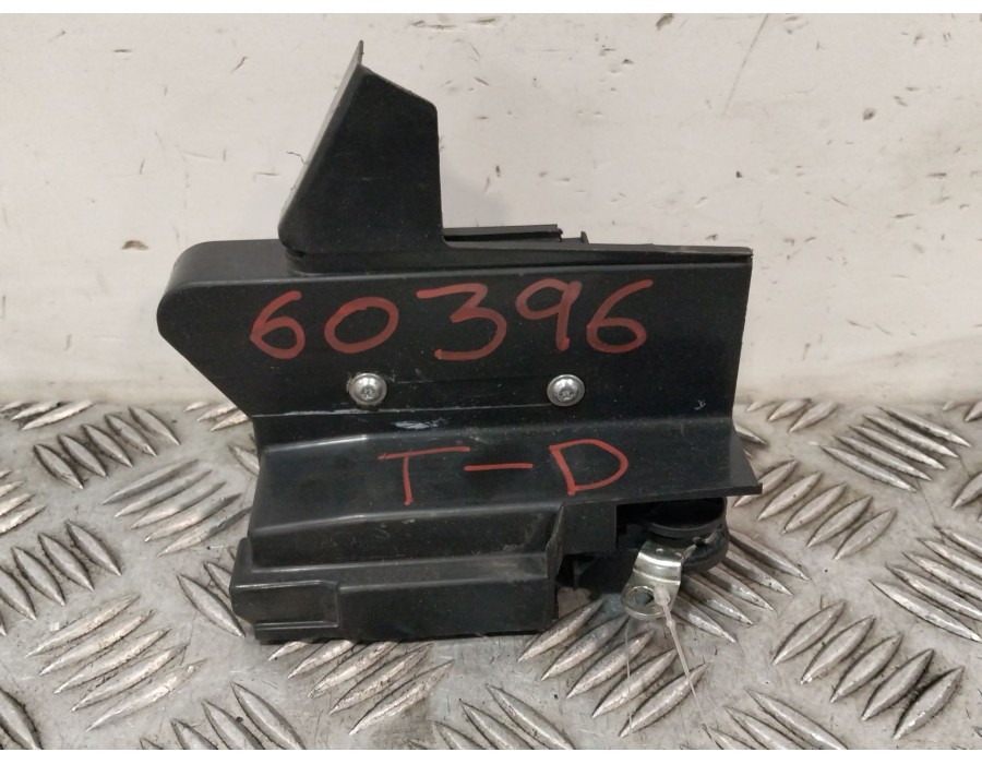 Recambio de cerradura puerta trasera derecha para dacia sandero ii (b8_) tce 90 (b8m1, b8ma) referencia OEM IAM 825028727R  