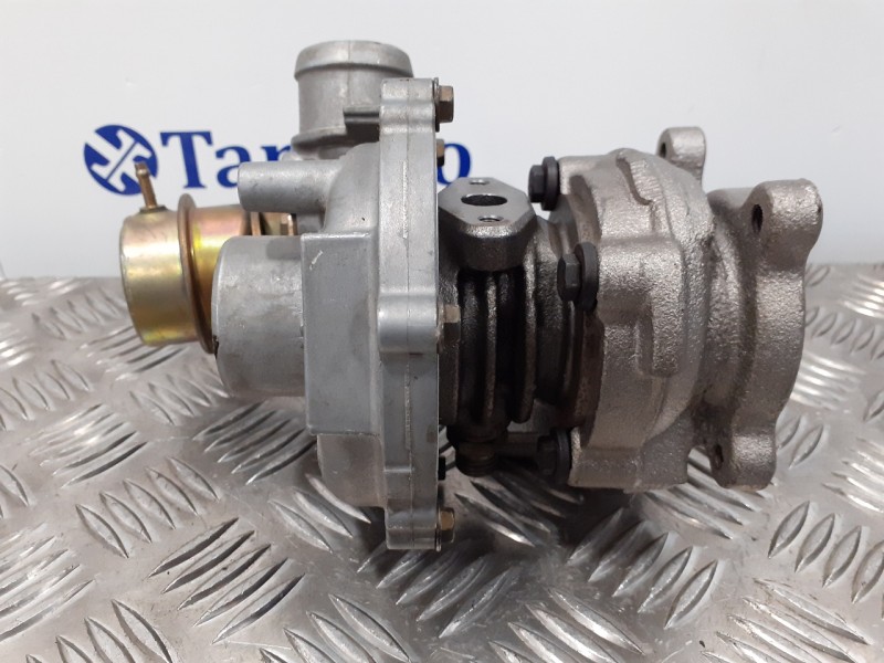 Recambio de turbocompresor para volkswagen polo (9n1) 1.4 tdi referencia OEM IAM 701729 045145701 7017299S