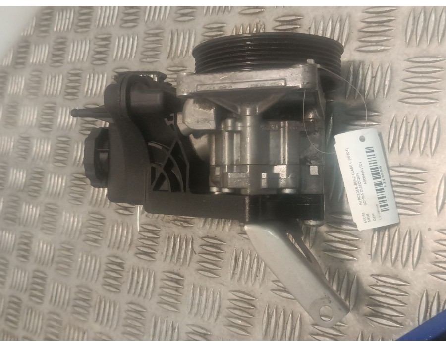 Recambio de bomba direccion para mercedes-benz clase c (w204) c 200 cdi (204.001) referencia OEM IAM A0064661501  