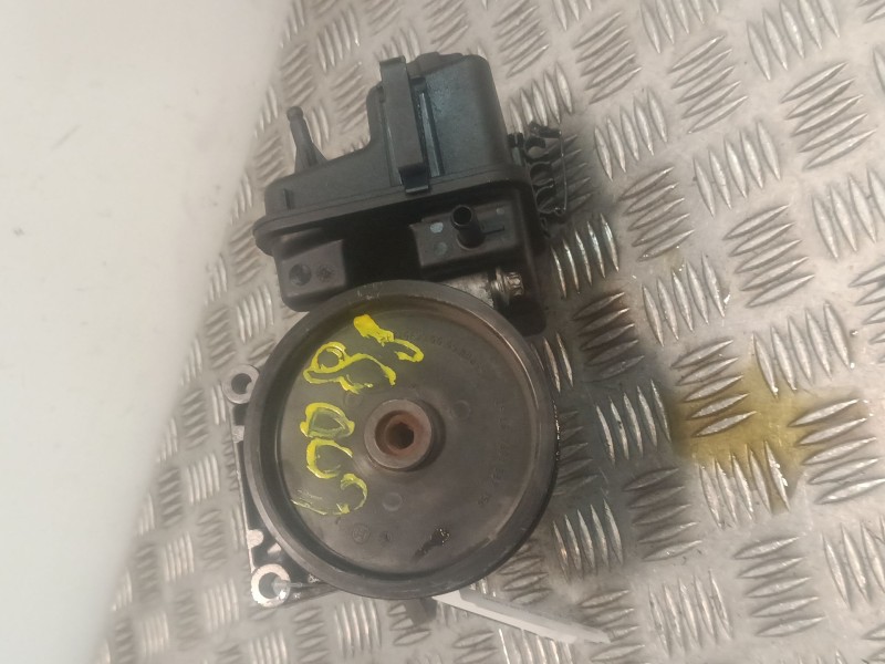 Recambio de bomba direccion para mercedes-benz clase c (w204) c 200 cdi (204.001) referencia OEM IAM A0064661501  
