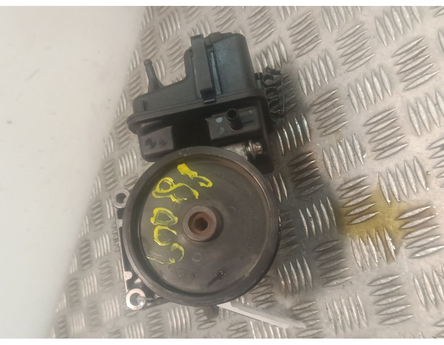 Recambio de bomba direccion para mercedes-benz clase c (w204) c 200 cdi (204.001) referencia OEM IAM A0064661501  