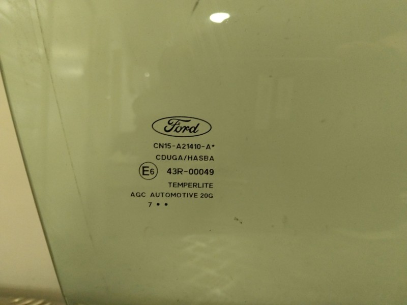 Recambio de luna delantera derecha para ford ecosport 1.0 ecoboost referencia OEM IAM 2444113  