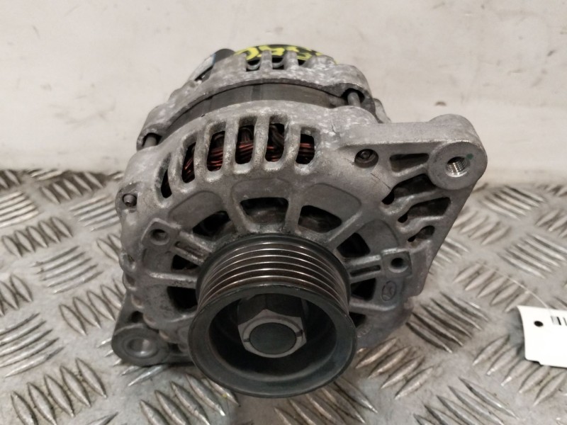 Recambio de alternador para kia ceed referencia OEM IAM 3730003815  