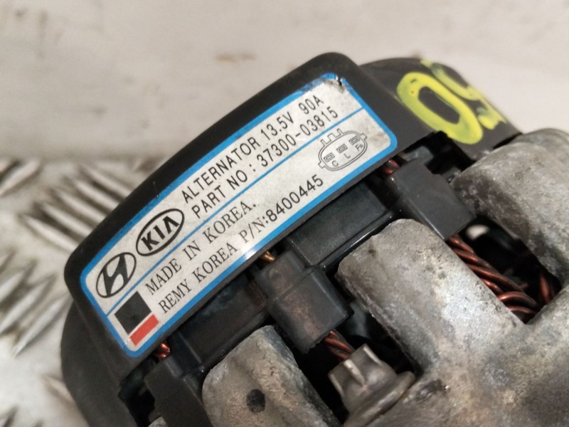 Recambio de alternador para kia ceed referencia OEM IAM 3730003815  