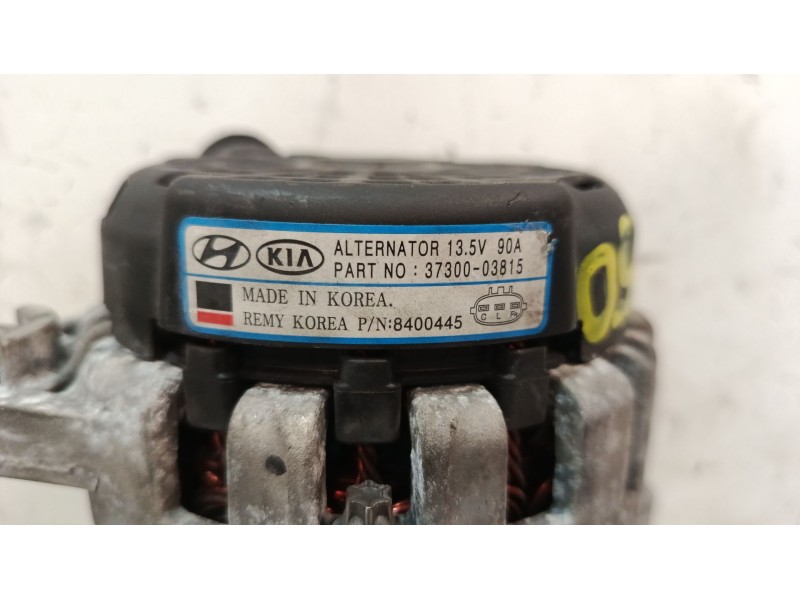 Recambio de alternador para kia ceed referencia OEM IAM 3730003815  