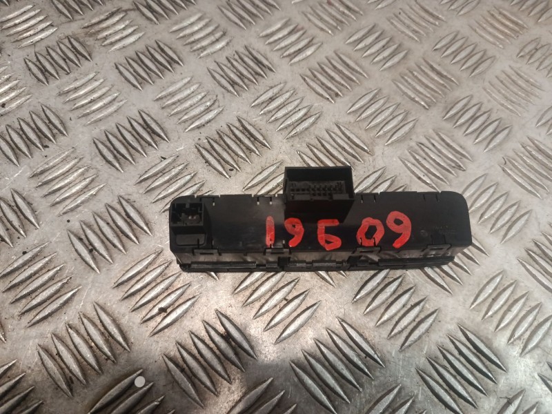 Recambio de mando multifuncion para seat ibiza iv (6j5, 6p1) 1.6 tdi referencia OEM IAM 6R0953521D  