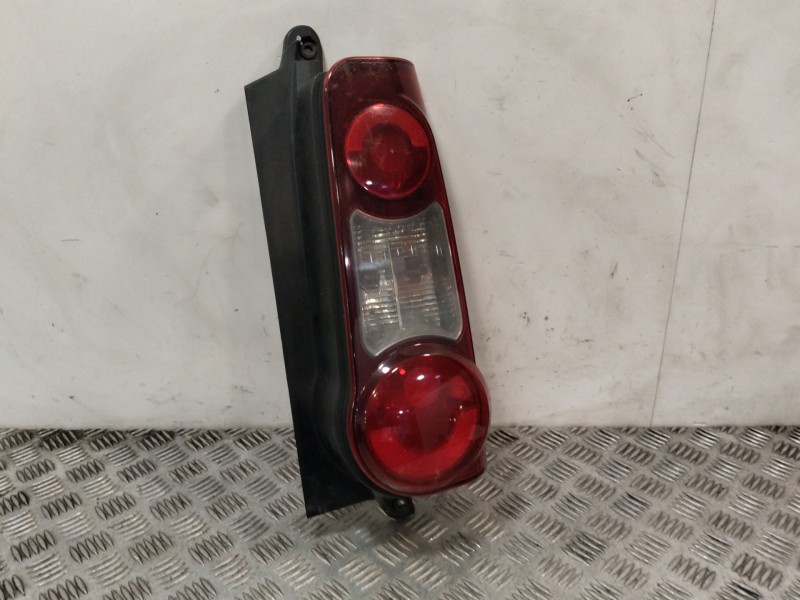 Recambio de piloto trasero derecho para peugeot partner furgoneta/monovolumen 1.6 bluehdi 100 referencia OEM IAM 9680607880 9677