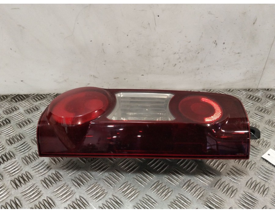 Recambio de piloto trasero derecho para peugeot partner furgoneta/monovolumen 1.6 bluehdi 100 referencia OEM IAM 9680607880 9677