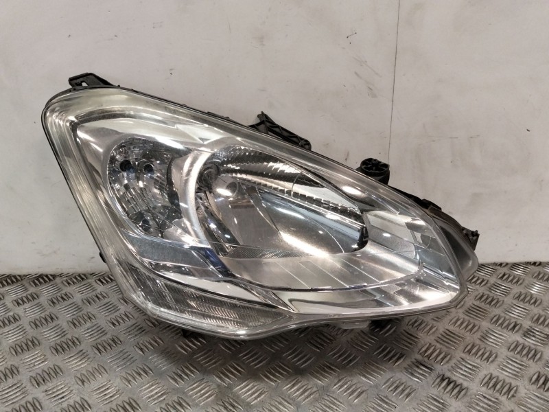 Recambio de faro derecho para peugeot partner furgoneta/monovolumen 1.6 bluehdi 100 referencia OEM IAM 9682828180  